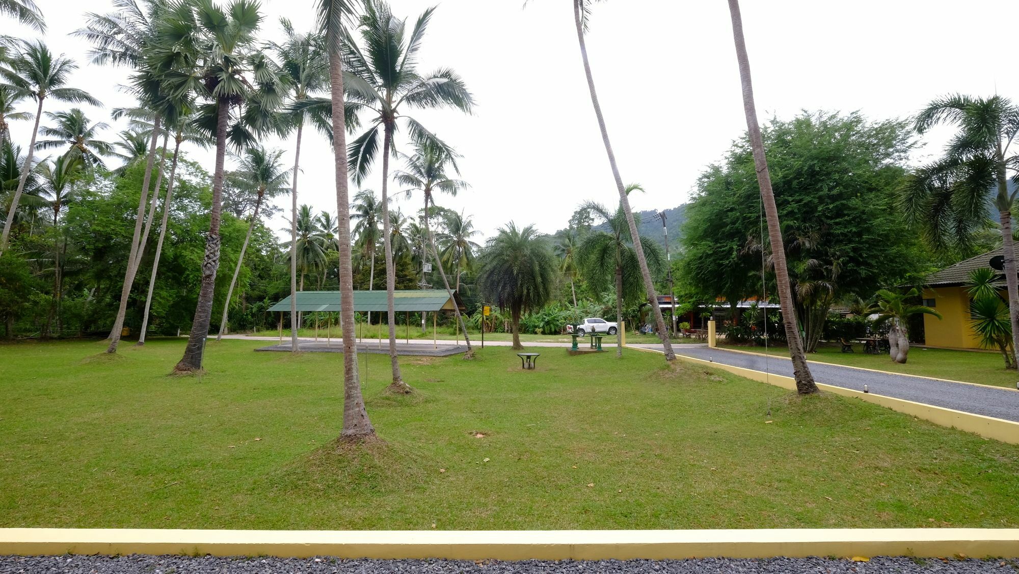 Marilyns Residential Resort Maret Buitenkant foto